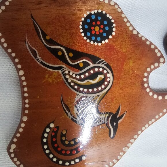 Australian Hand Painted Wooden Coasters with Kangaroos in Shape of Australia/Sig - Picture 3 of 10